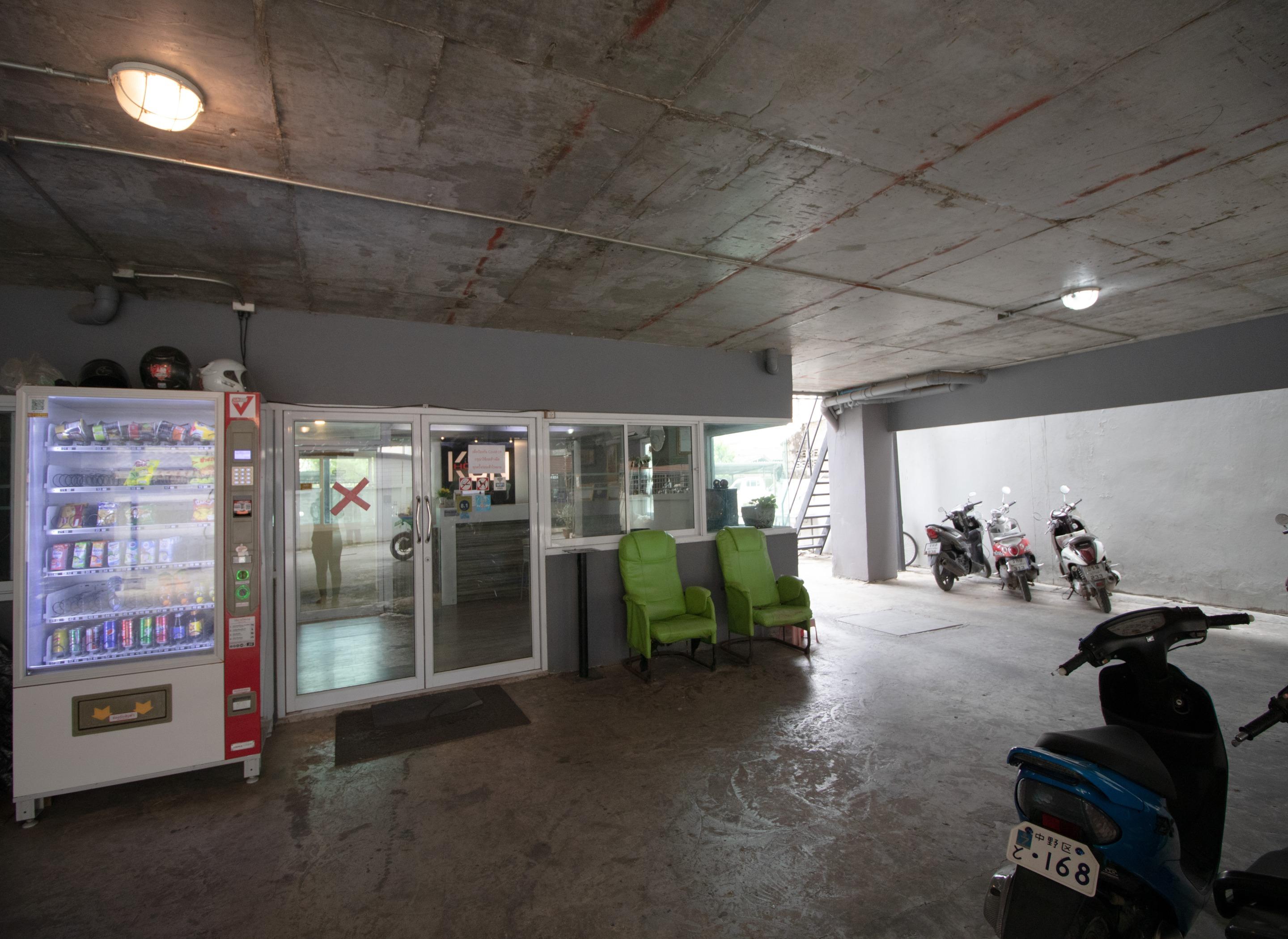Kun Hotel Nakhonratchasima Екстериор снимка