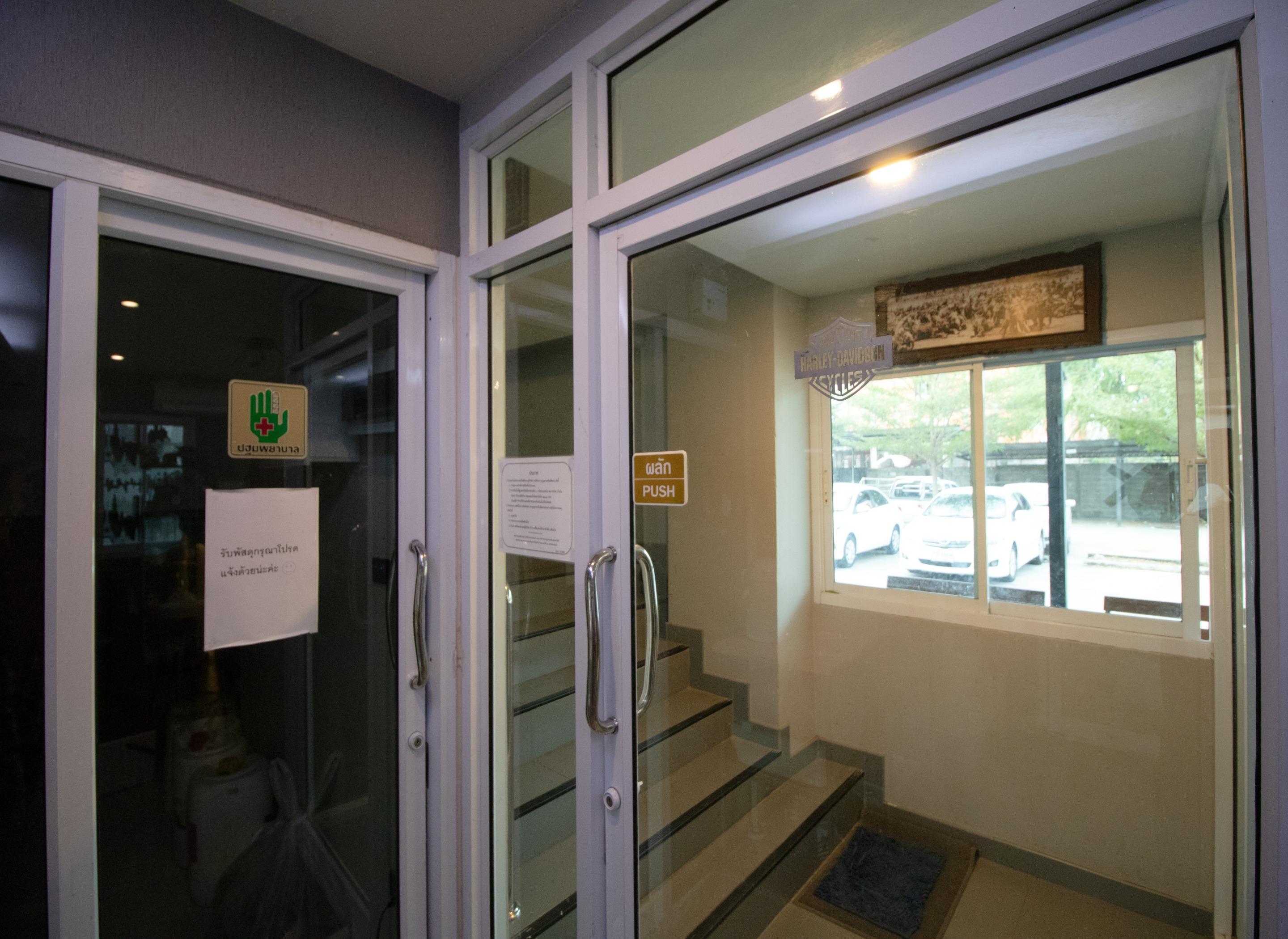 Kun Hotel Nakhonratchasima Екстериор снимка